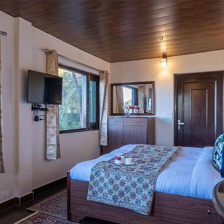 Stayvista At Cecil Cottages With Barbeque, Hill View Kasauli Exterior foto