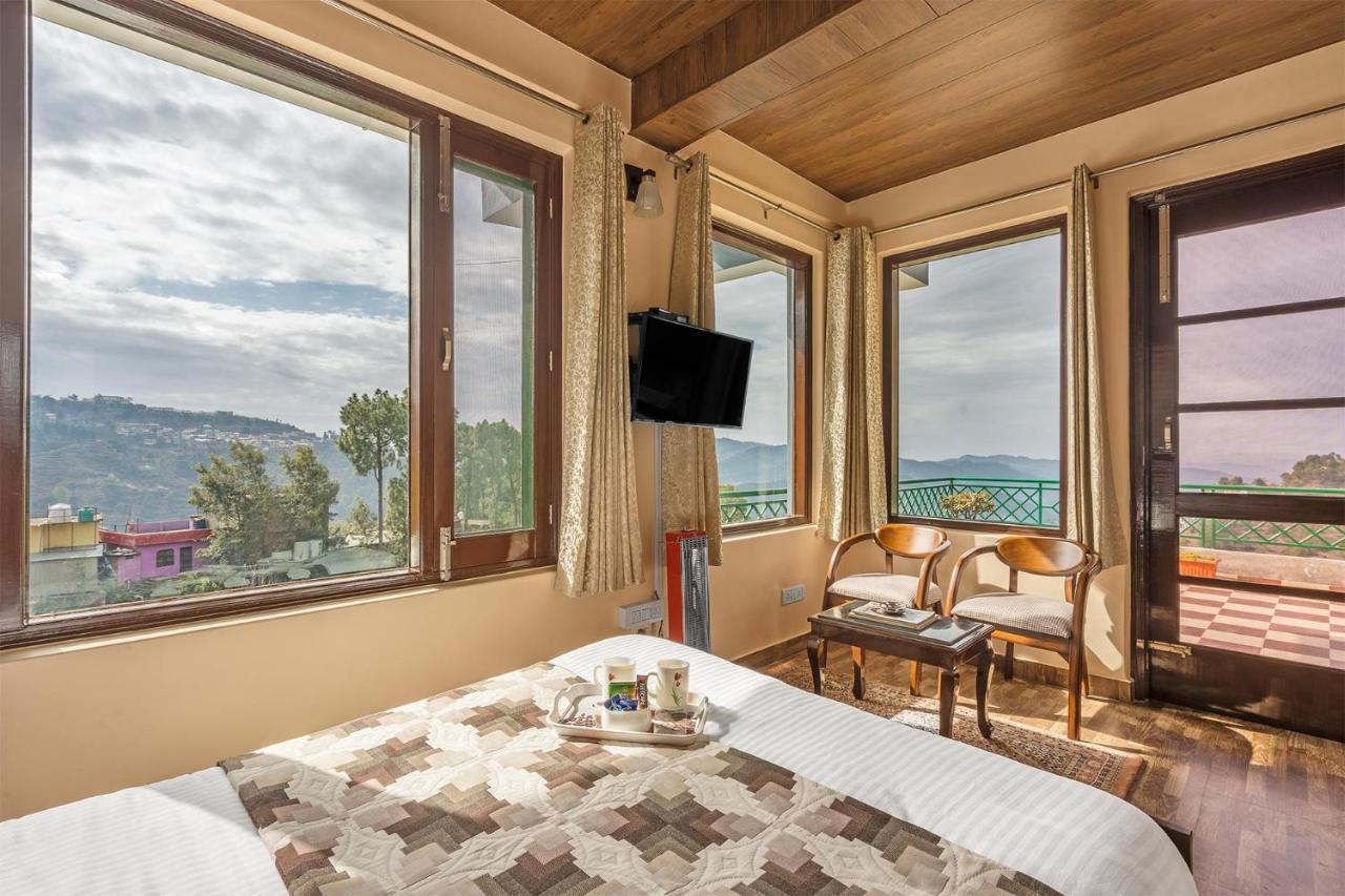 Stayvista At Cecil Cottages With Barbeque, Hill View Kasauli Exterior foto