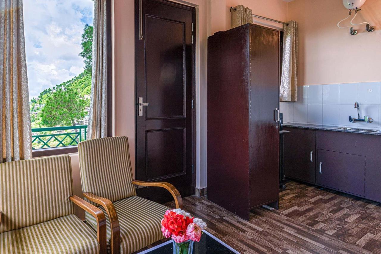 Stayvista At Cecil Cottages With Barbeque, Hill View Kasauli Exterior foto
